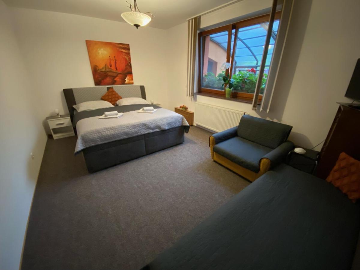 Brezno 2 Izbovy Apartman Sabi Buitenkant foto