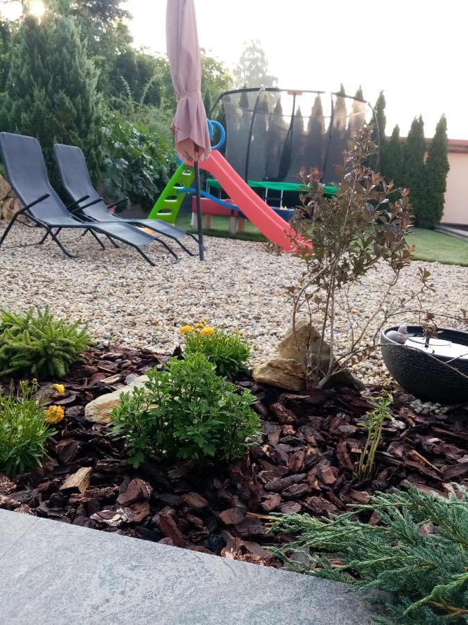 Brezno 2 Izbovy Apartman Sabi Buitenkant foto