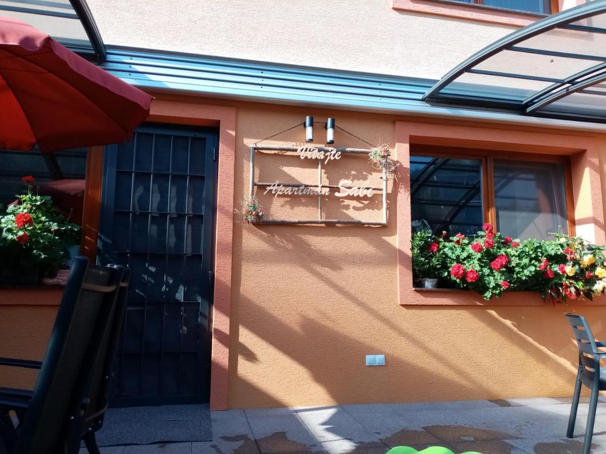 Brezno 2 Izbovy Apartman Sabi Buitenkant foto
