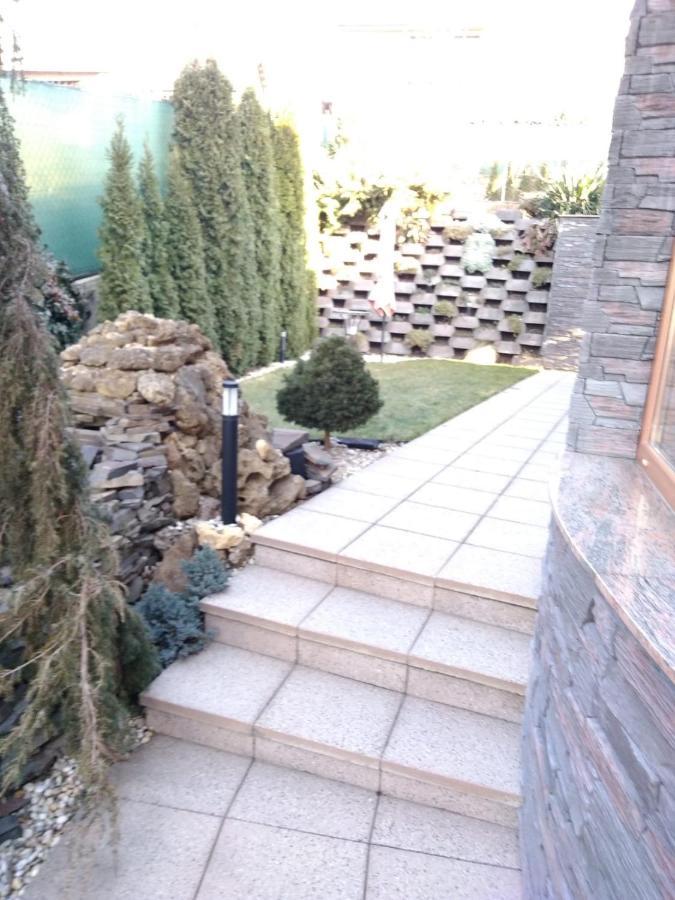 Brezno 2 Izbovy Apartman Sabi Buitenkant foto